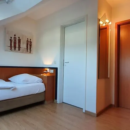 Am Hillegosser Hof 2* Bielefeld