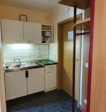 Hotel Am Hillegosser Hof 2*