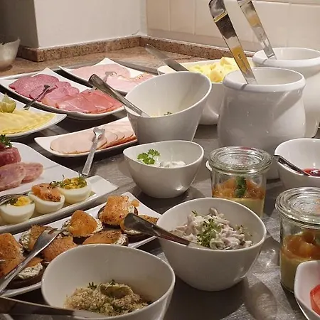 Am Hillegosser Hof 2*