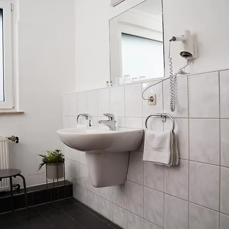 Am Hillegosser Hof 2* Bielefeld