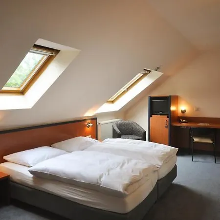 Am Hillegosser Hof 2* Bielefeld