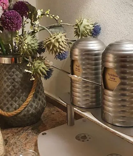 Am Hillegosser Hof 2*