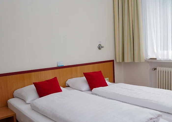 Szálloda Am Hillegosser Hof 2*