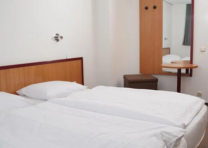 Am Hillegosser Hof Szálloda 2*