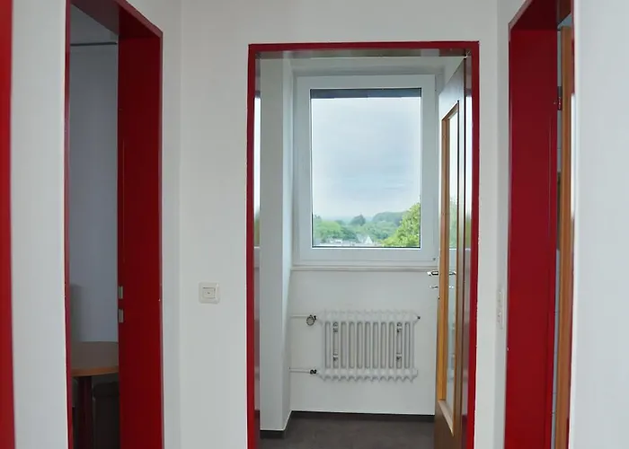 Am Hillegosser Hof 2*