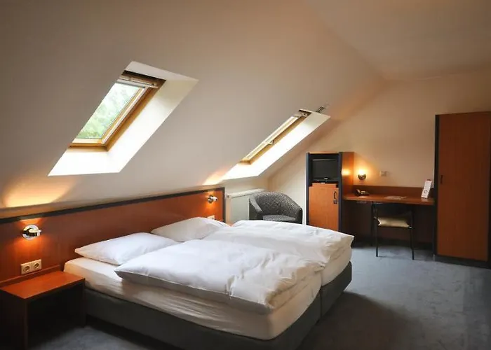 Am Hillegosser Hof 2* Bielefeld